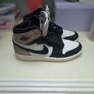 Jordan 1 Retros Mids Size 2